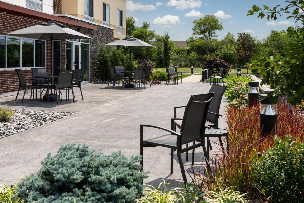 Fairfield Inn & Suites By Marriott Cleveland Tiedeman Road Brooklyn Екстериор снимка